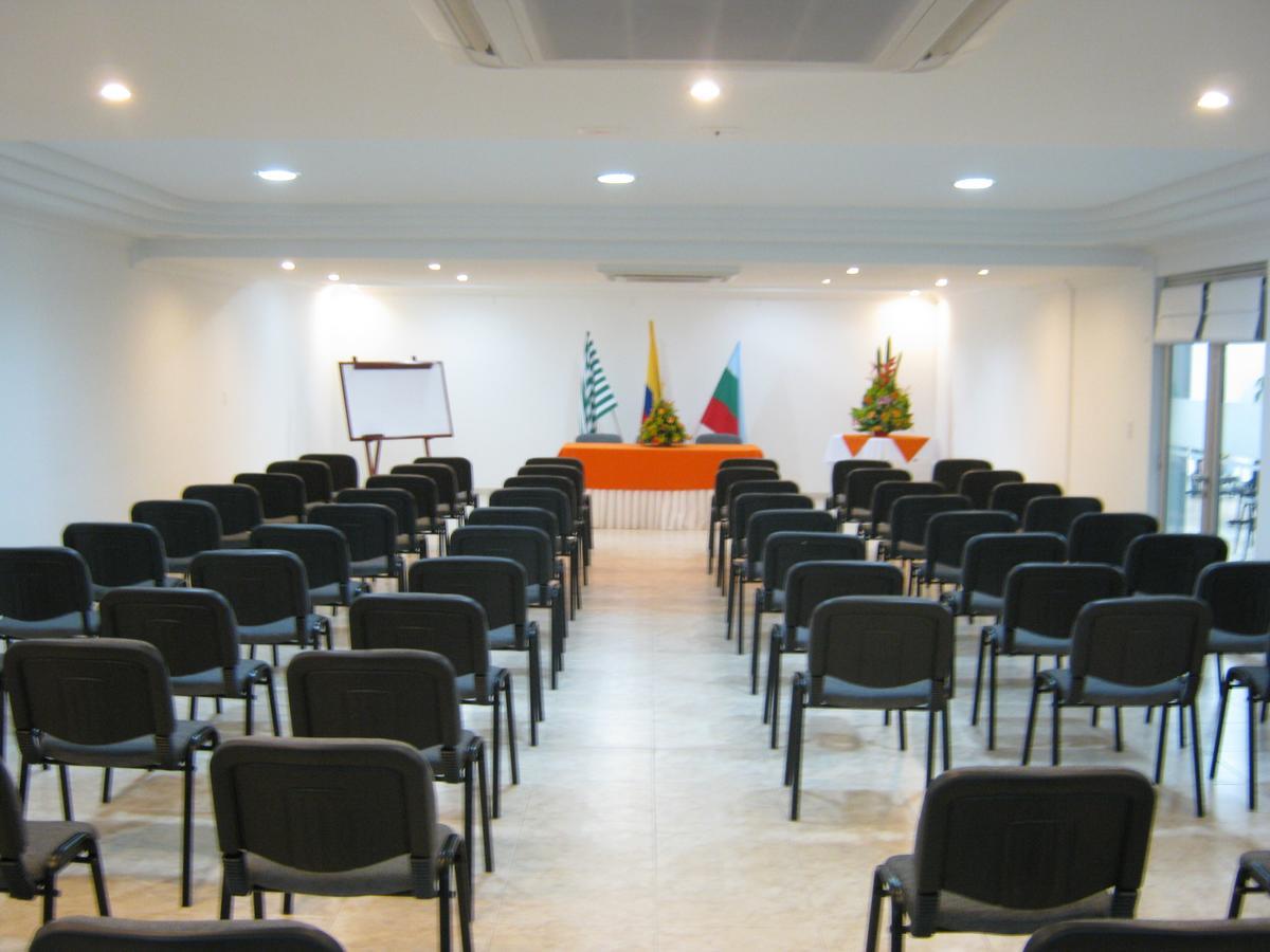 Hotel Sol Dorado Villavicencio Kültér fotó